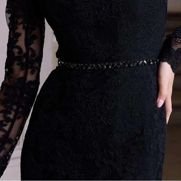 V Chapman the Jules dress in black - Picture 5 of 13